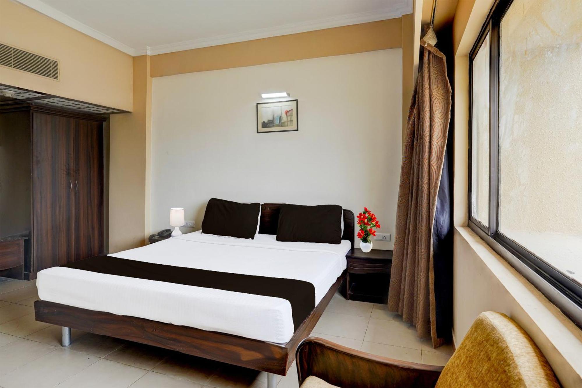 Super Townhouse Koyambedu Hotel Chennai Luaran gambar