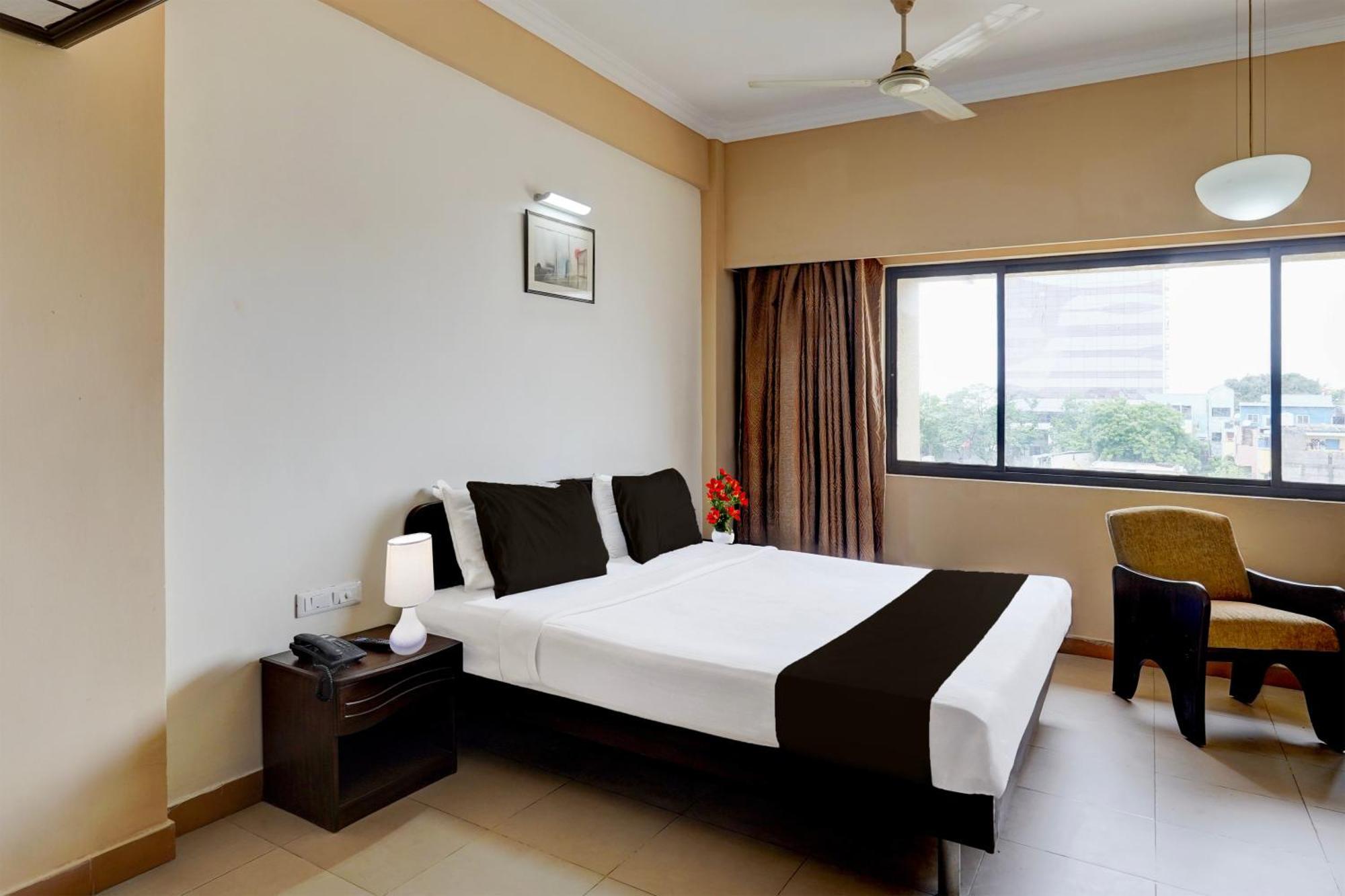 Super Townhouse Koyambedu Hotel Chennai Luaran gambar