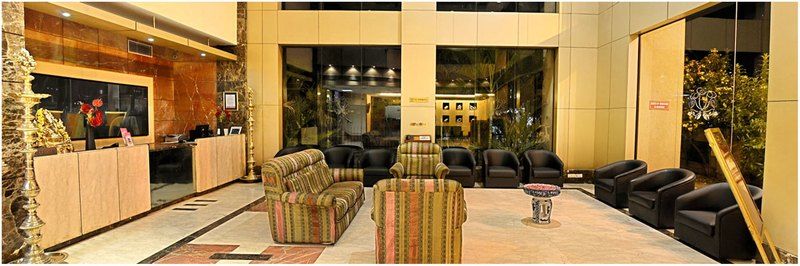 Super Townhouse Koyambedu Hotel Chennai Luaran gambar