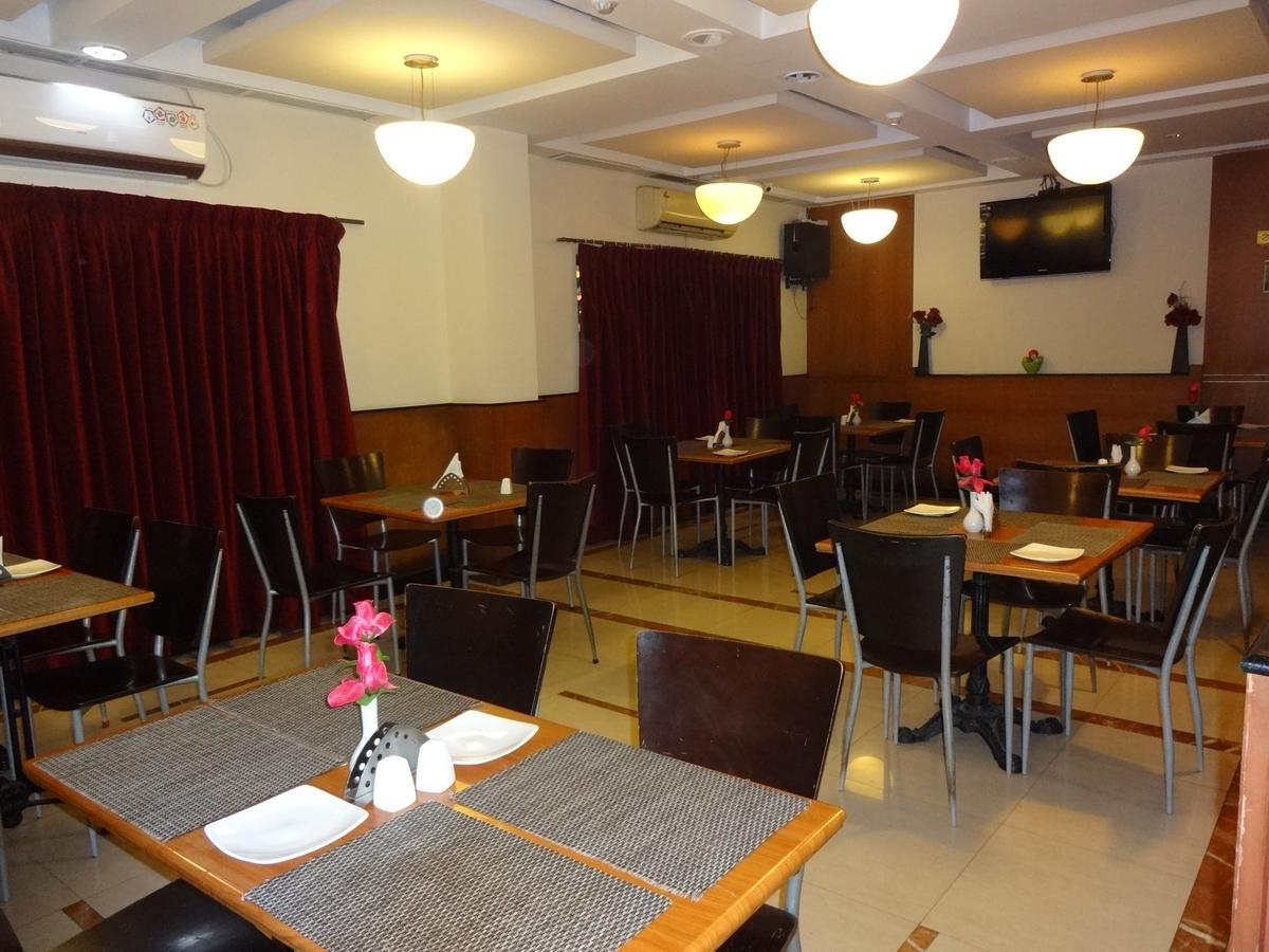 Super Townhouse Koyambedu Hotel Chennai Luaran gambar