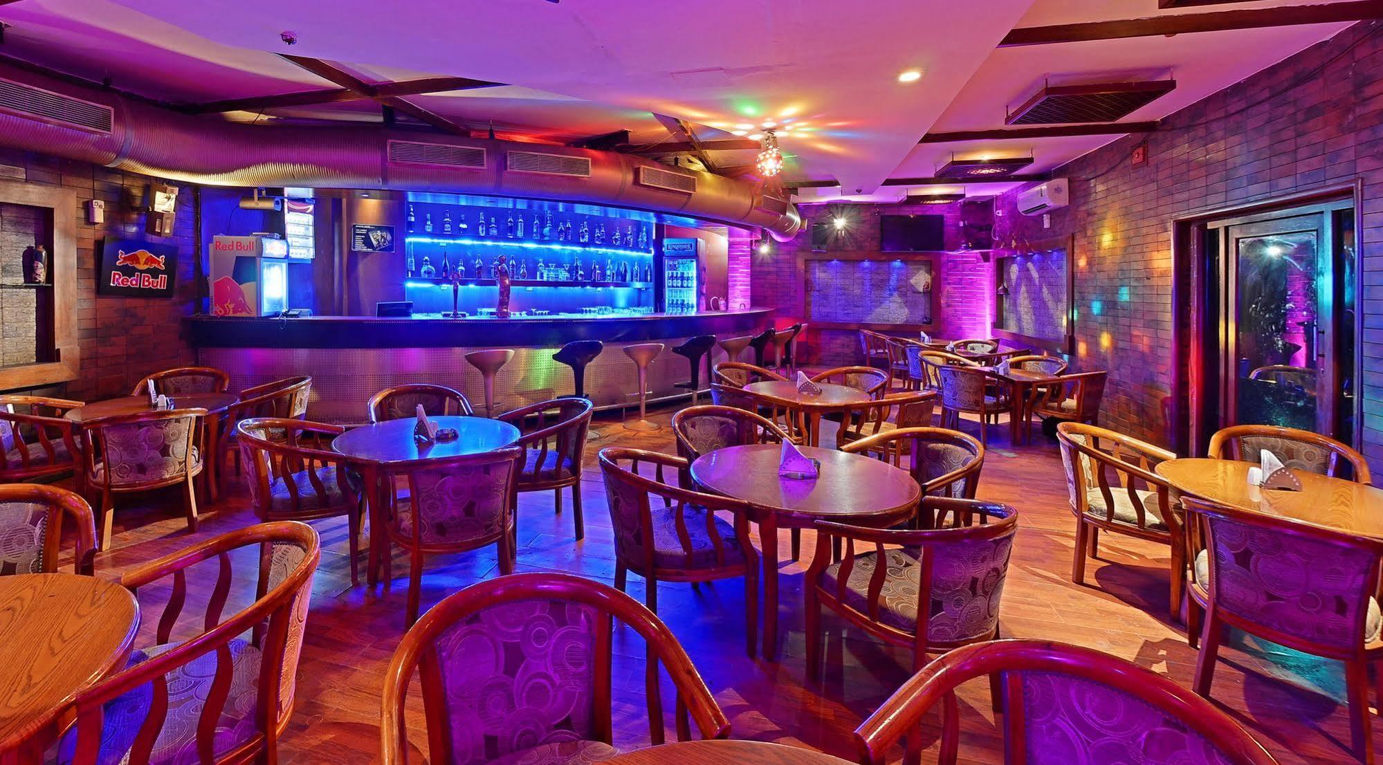 Super Townhouse Koyambedu Hotel Chennai Luaran gambar
